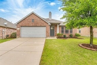 Building Photo - 2661 Calmwater Dr