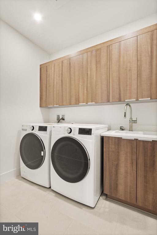 Building Photo - 849 N Manchester St