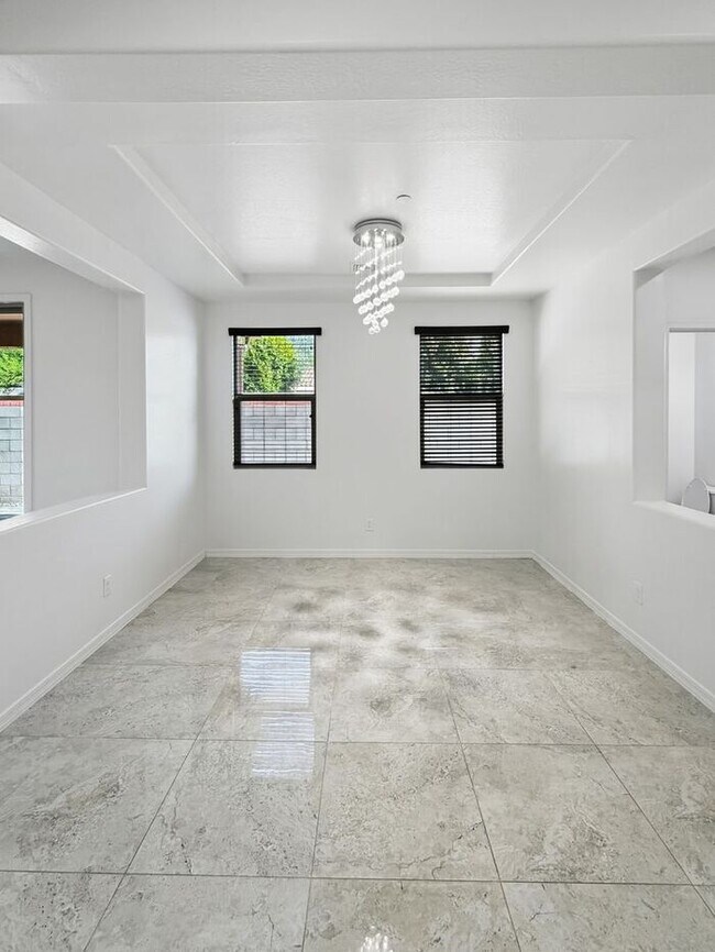 Building Photo - Beautiful North Phoenix Rental in a Prime Location!