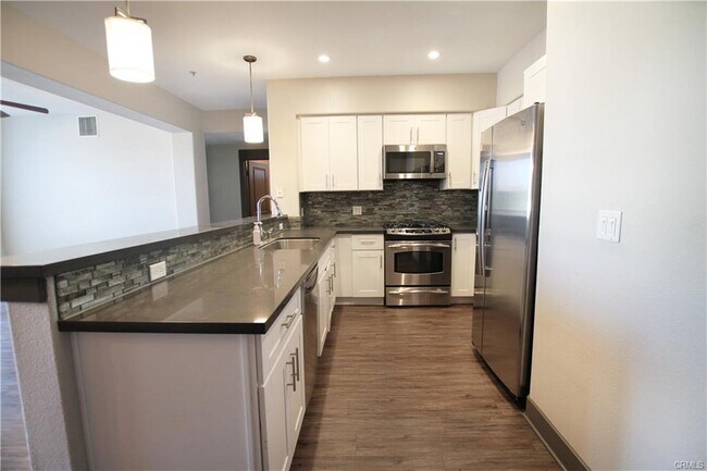 Building Photo - 24545 Town Center Dr