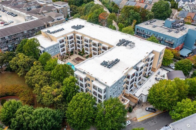 Building Photo - 870 Inman Vlg Pkwy NE