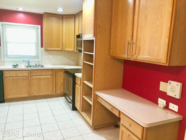 Building Photo - 3 br, 2 bath House - 13432 Yorktown Dr.