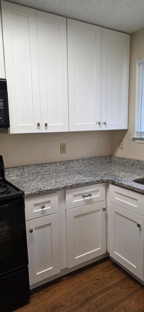 Building Photo - Ideal Living: Beautifully Designed 2 Bedro...