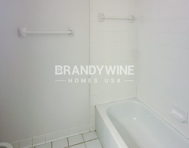 Building Photo - 1533 Siskin Dr