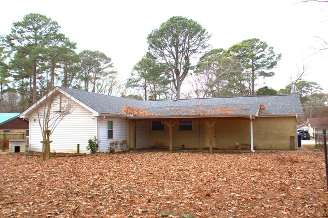 Building Photo - 514 Delaney Rd NW