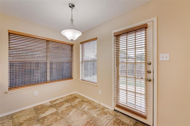 Building Photo - 728 Quail Dr