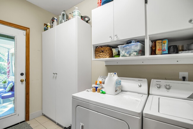 Building Photo - 203 Da Gullah Way