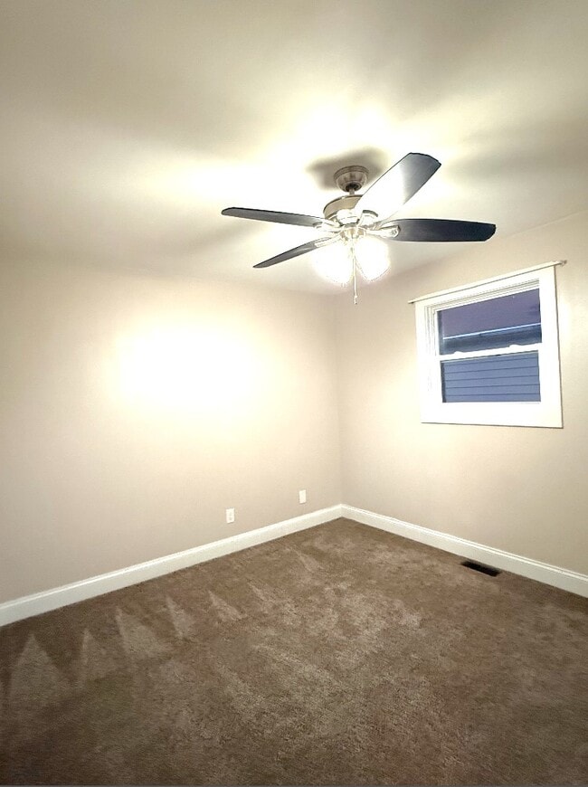 Building Photo - 919 Mulberry St