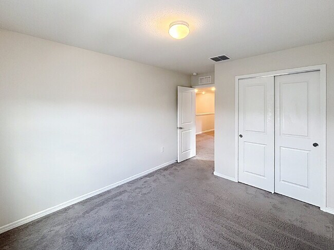 Building Photo - 30561 Gilbern Rd