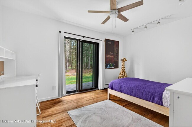 Building Photo - 64 Meher Cir