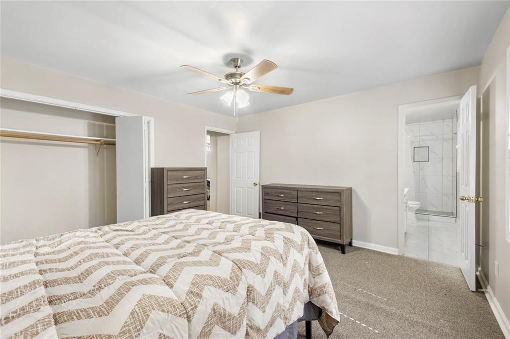 Building Photo - 1246 Elgin Way