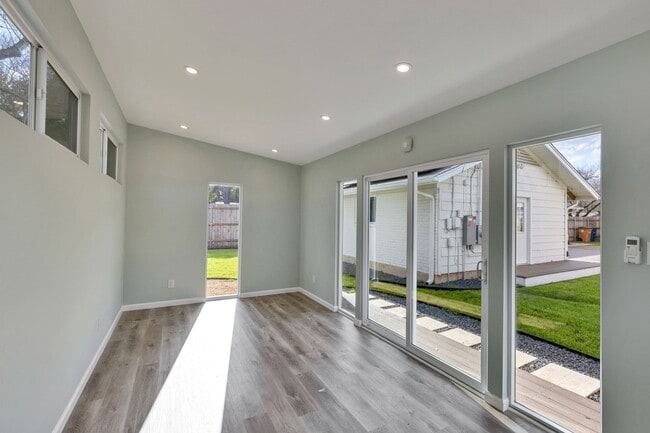 Building Photo - 7709 Shoal Creek Blvd