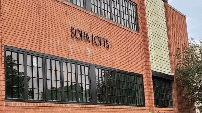 Front Of Building - 4651 Hampton Ave