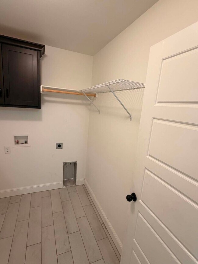 Building Photo - COMING SOON: BEAUTIFUL 3 BEDROOM / 2 BATHROOM HOUSE IN ORONOGO MO!!!