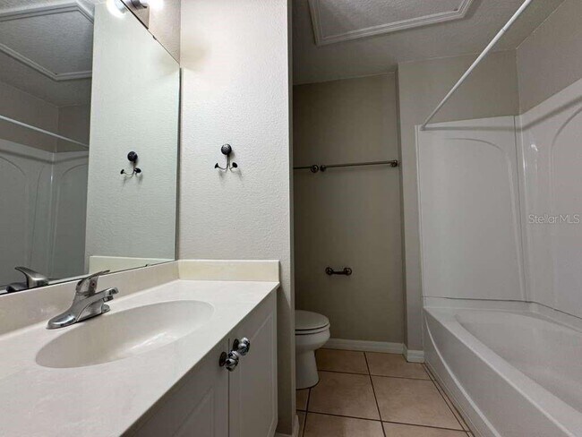 Building Photo - 2866 Club Cortile Cir