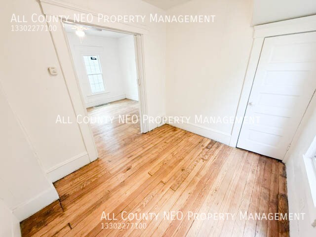 Building Photo - 519 E 103rd St