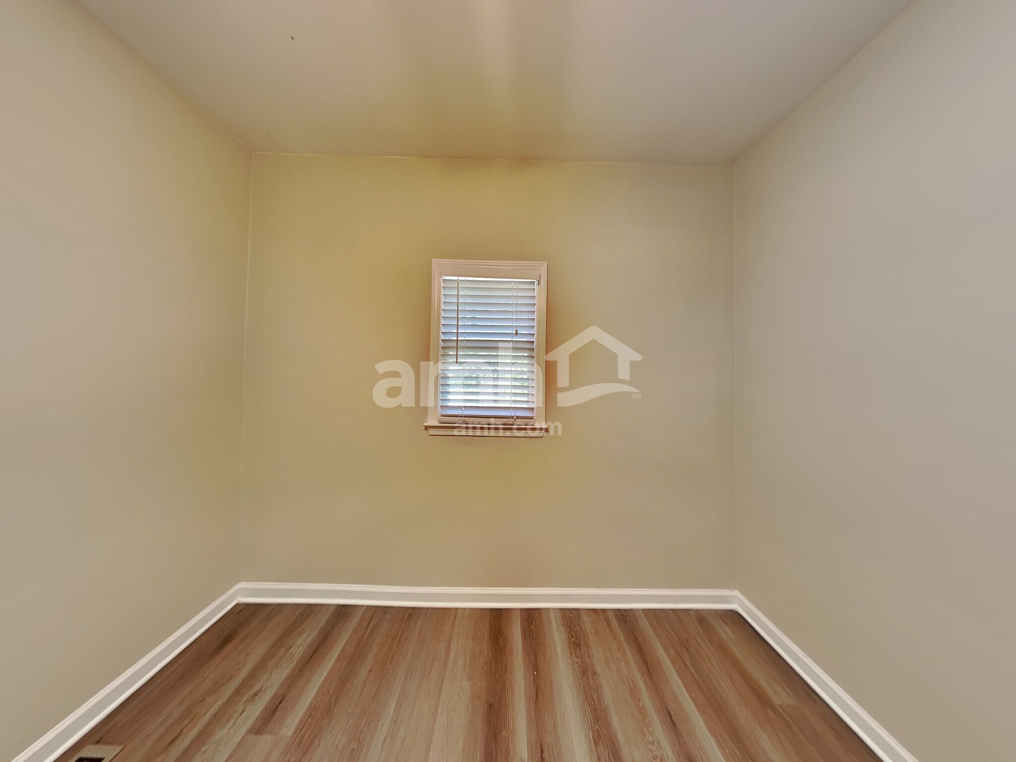 Building Photo - 513 Autumn Walk