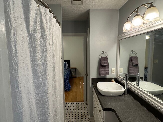 Building Photo - 191 Water Oak St