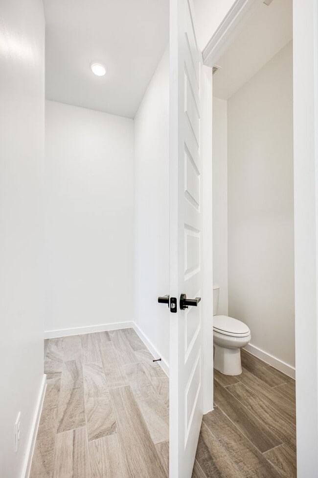 Building Photo - Beautiful East side House 4 bed-2.5 baths, part of The Overlook Casa Club that includes Swimming ...