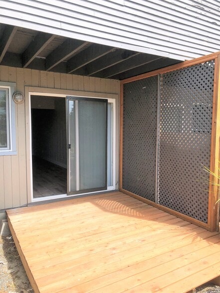 Building Photo - 11758 Greenwood Ave N