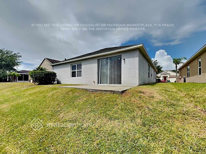 Building Photo - 551 Cressa Cir