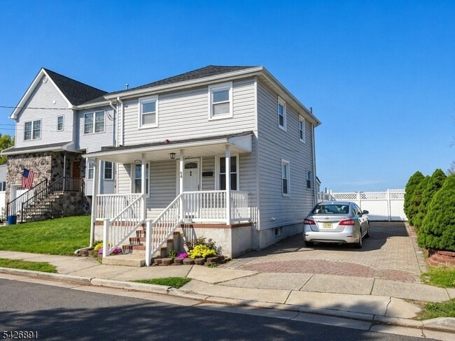 Building Photo - 94 S 21st Ave