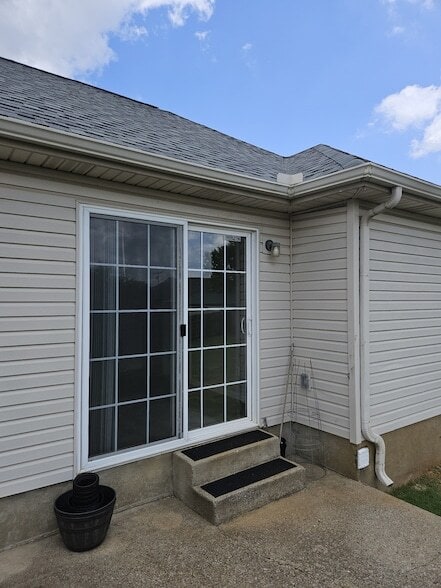 Building Photo - 403 Ford Ct