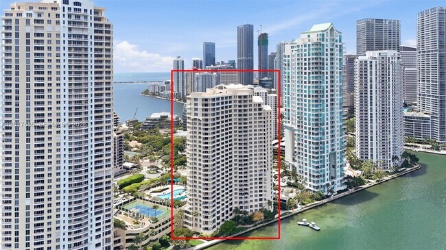 Building Photo - 888 Brickell Key Dr