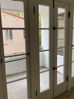 balcony - 205 S Arnaz Dr