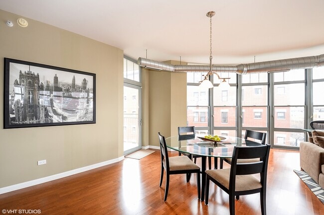 Building Photo - 1200 W Monroe St