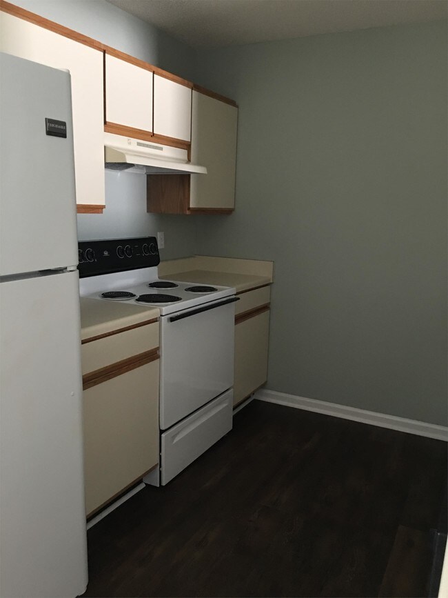 Building Photo - 135 Lavender Lakes Dr