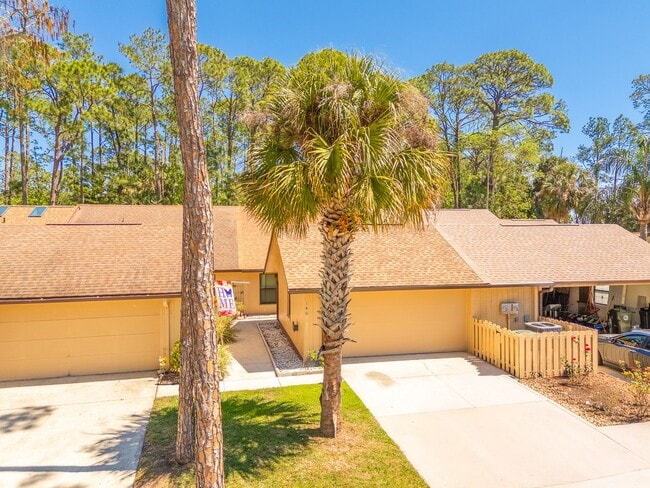 Building Photo - Beautifully Furnished 2BR Home + Bonus Room