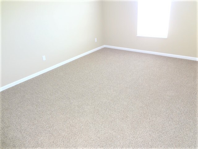 Building Photo - 12295 Slate Dr