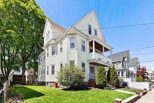 Primary Photo - 124 Grant Ave