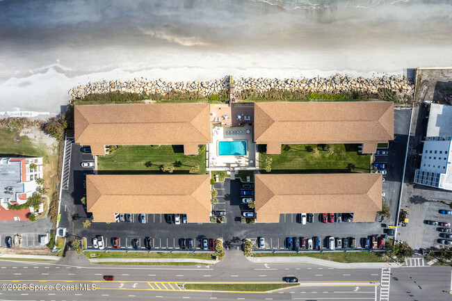 Building Photo - 199 Jimmy Buffett Mem Hwy