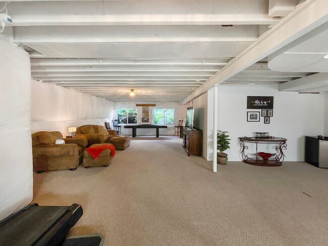 Building Photo - 8163 S Quemoy Cir