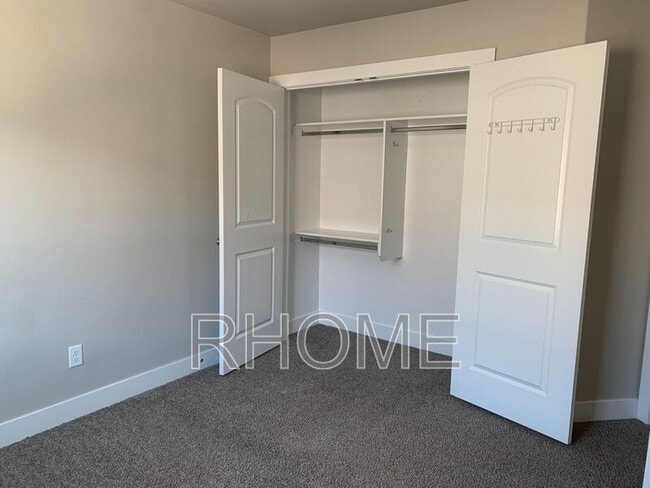 Building Photo - 981 N Apple Seed Ln