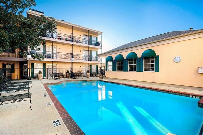 Pool - 6318 Richmond Ave