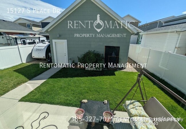 Building Photo - 15127 Peace Dr