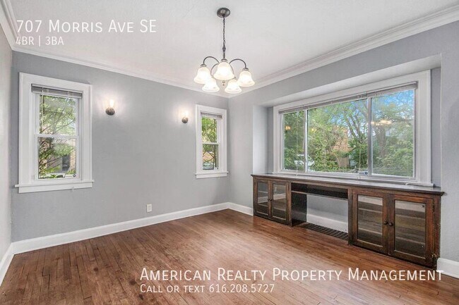 Building Photo - 707 Morris Ave SE