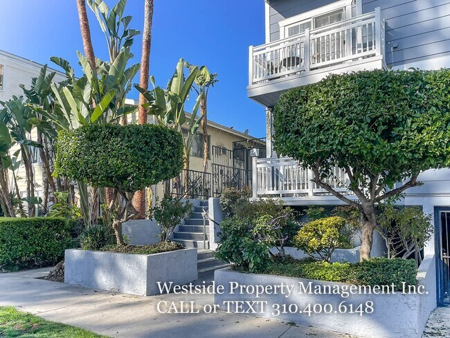 Building Photo - 4355 Ventura Canyon Ave