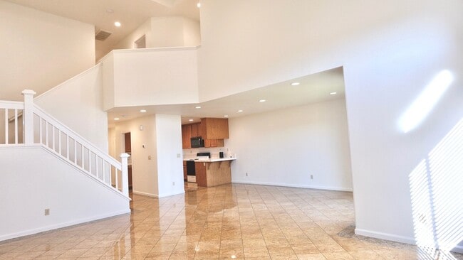Building Photo - 4378 Conejo Dr