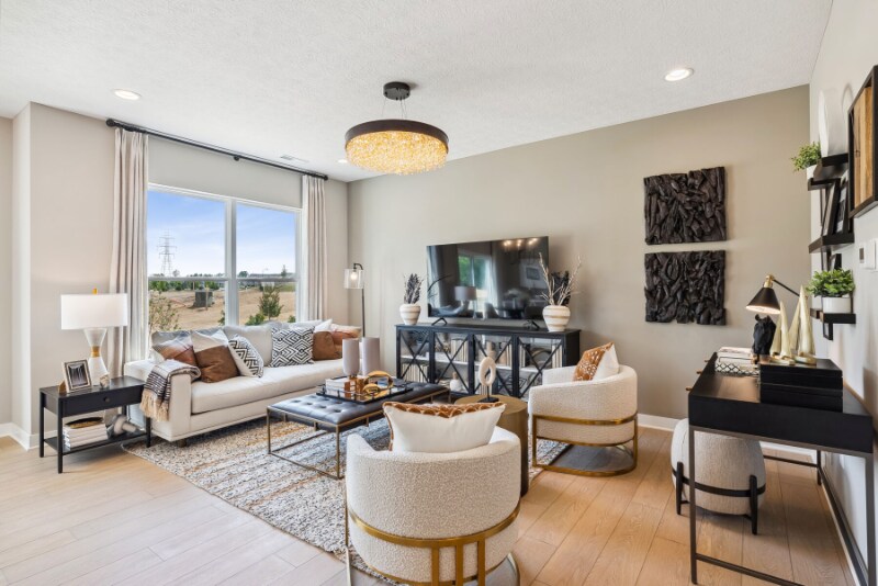 Building Photo - 6385 Hamilton Woods Blvd S