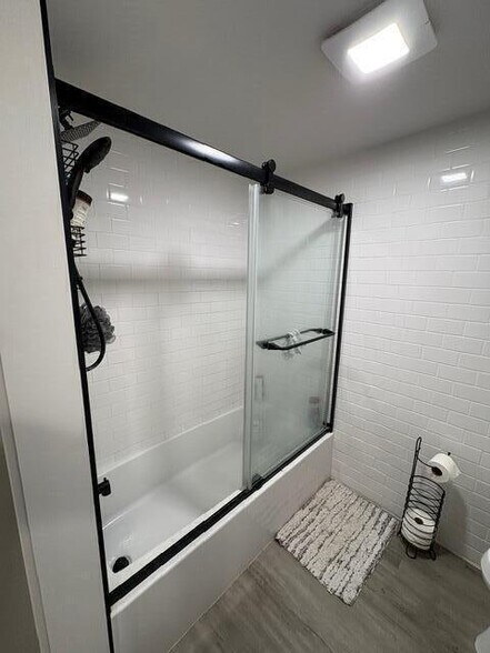 Building Photo - 303 Arabian Rd