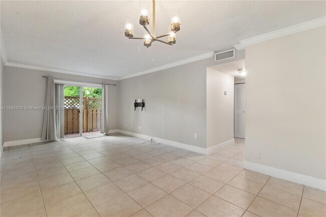 Building Photo - 8600 SW 109th Ave