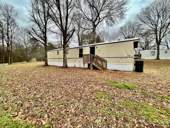 Primary Photo - Adorable 2 bedroom 1 bath Mobile Home loca...