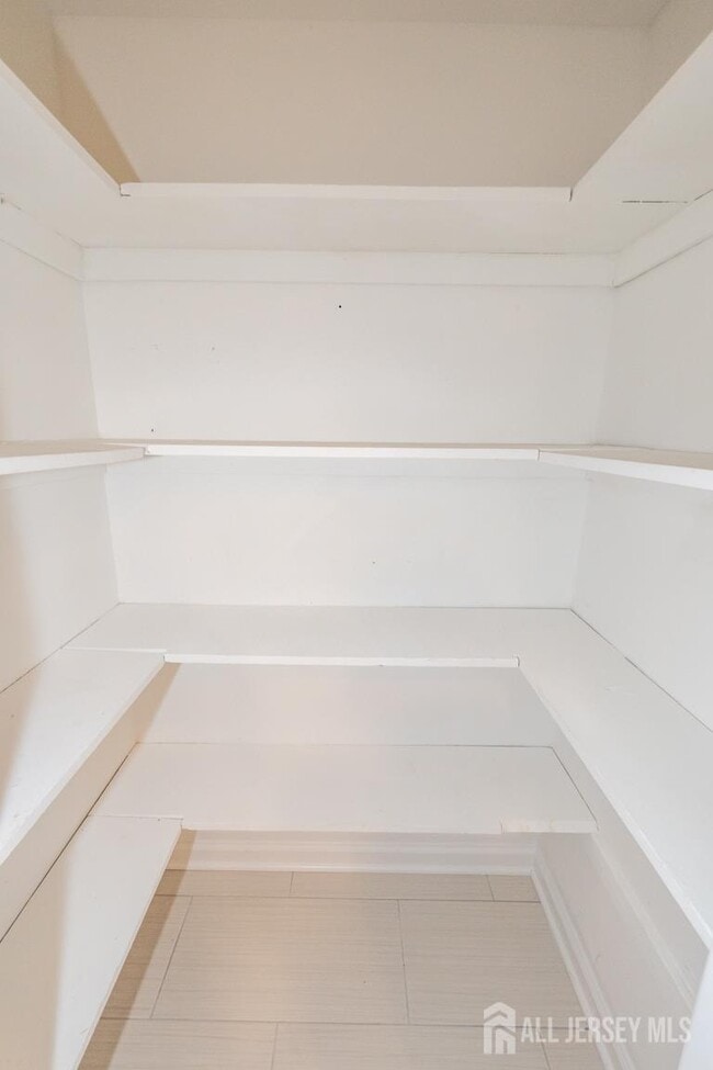 Building Photo - 801 Woodbridge Commons Way