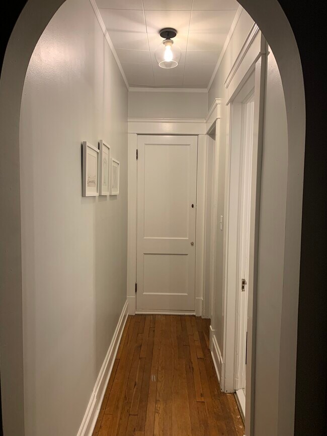 Linen closet next to master bedroom. - 1265 Jackson Ave