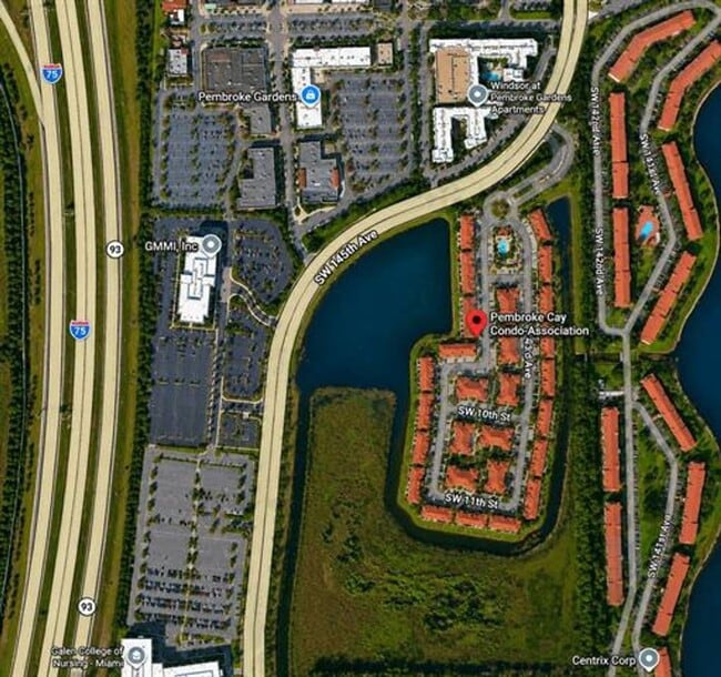 Building Photo - 906 SW 143rd Ave