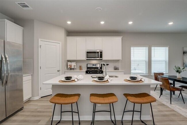 Building Photo - 909 Bright Gemstone Wy
